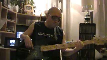 Fantasy Earth Wind & Fire bass cover Bob Roha