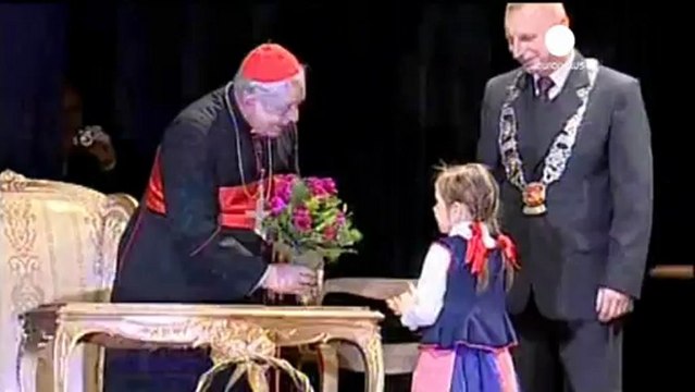 Polonia: lunedì a Varsavia i funerali del cardinale Glemp