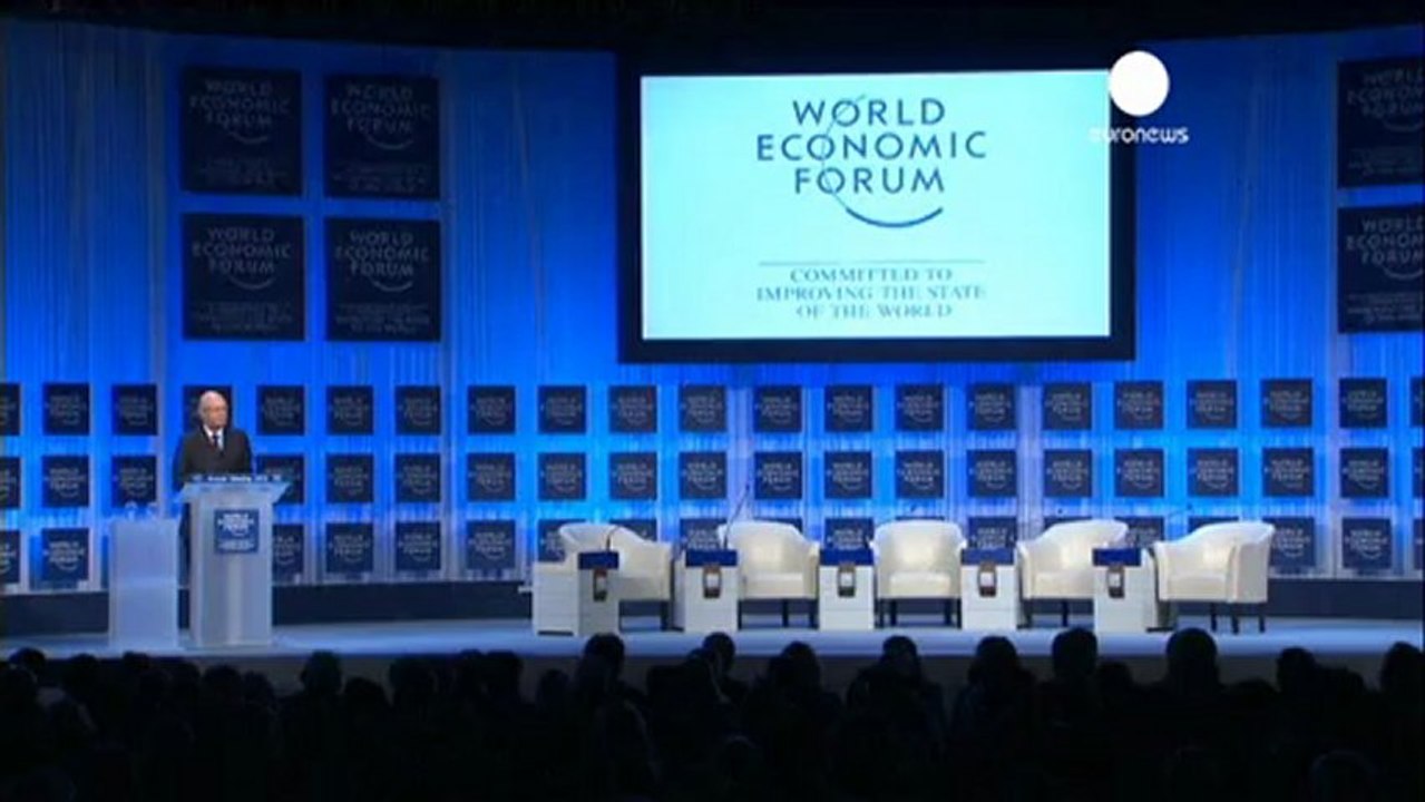 Davos, Cameron: "Non voglio voltare le spalle all'Europa"