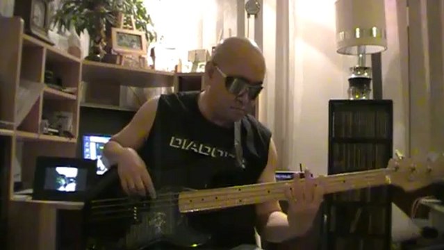 Fantasy Earth Wind & Fire bass cover2 Bob Roha