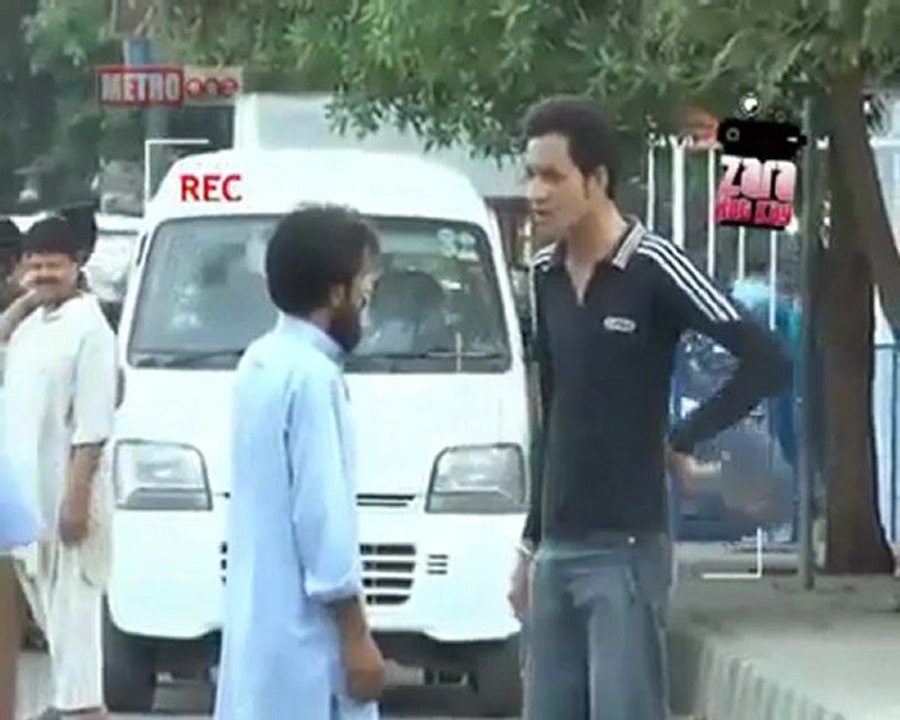 منافق معاشرے کی ایک جھلک