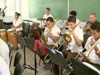 Young Cubans turn to music for income