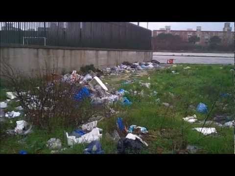 Aversa (CE) - Ronga: Ma quale pulizia dell'area mercato? (23.01.13)