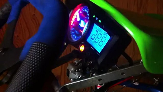 KOSO製メータ取付けました。その２（LCD　RX2）