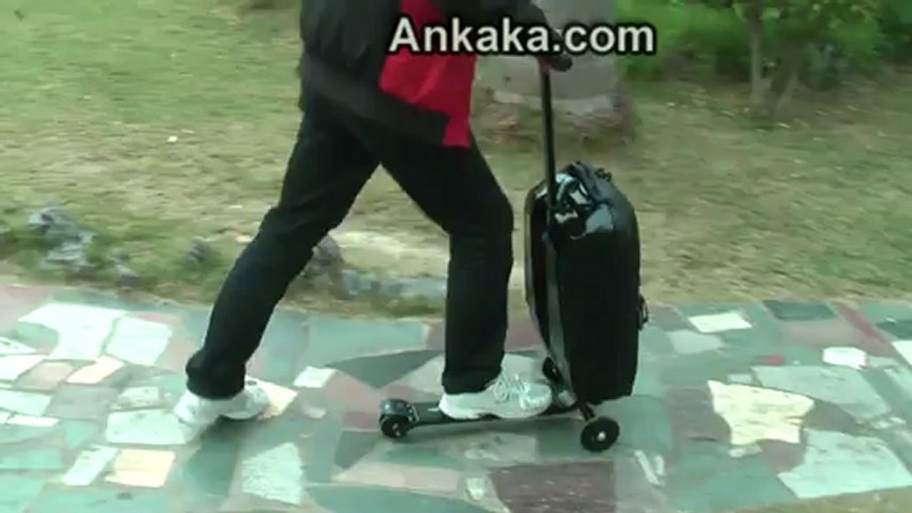 Instruction On How To Use Convenient and Fashionable Travel Luggage Collapsible Scooter