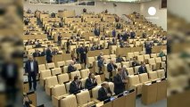 La Duma russa discute il disegno di legge contro la...
