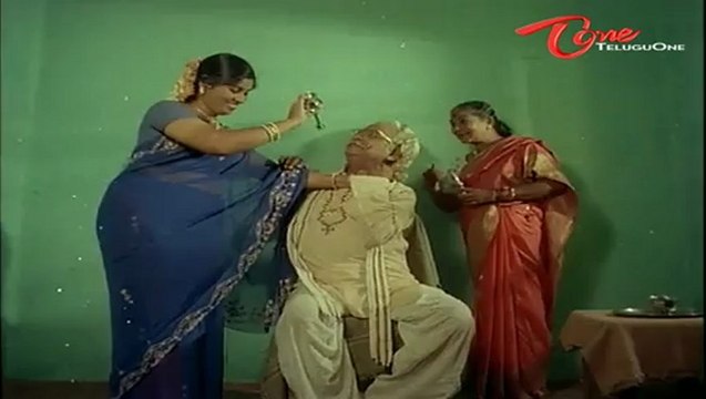 Hilarious Scene Between Allu Ramalingaiah & His Son-In-Law