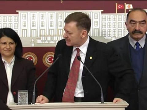 Mersin Milletvekili Prof.Dr. Aytuğ Atıcı 24.01.2013 tarihinde NKP Üyeleri İle Birlikte TBMM'de Basın Toplantısı Düzenledi