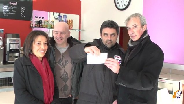 Affaire de l’Estudiantine : Lucien Flamant remet un chèque de 500 € à Anticor 11