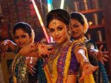 Amruta Khanvilkar's Item Song In Himmatwala (2013)