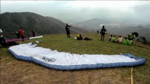 World Cup paragliders fly high in Colombia