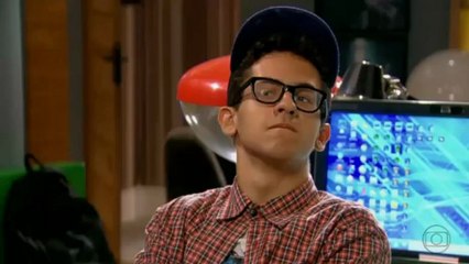 Vitor faz orelha retirar postagem sobre ele!