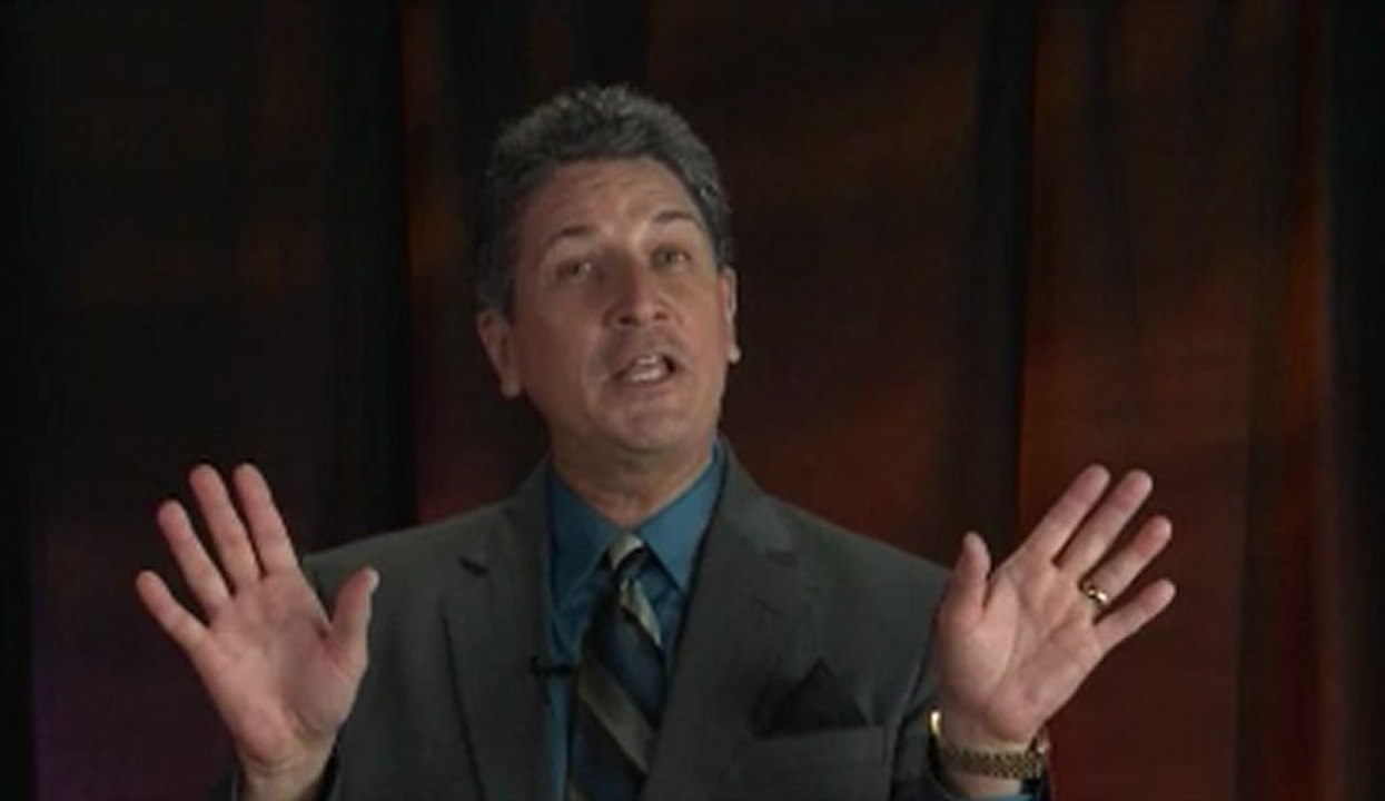 Essentials in Magic Sponge Balls (DVD) - Magic Trick Demo 3