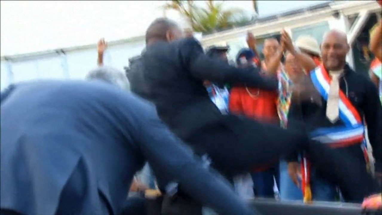 (Officiel) 2 Gwo Modan - La Co Co Yé [CLIP carnaval 2013] Nouveauté Tropikprod kanaval / vidéo en vente...