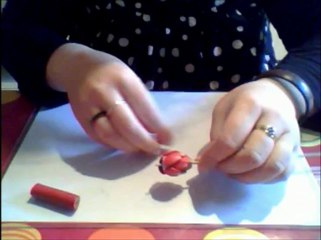 diy: tuto fimo: pendentif fleur