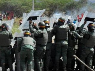 Venezuelan prison evacuated after deadly riot