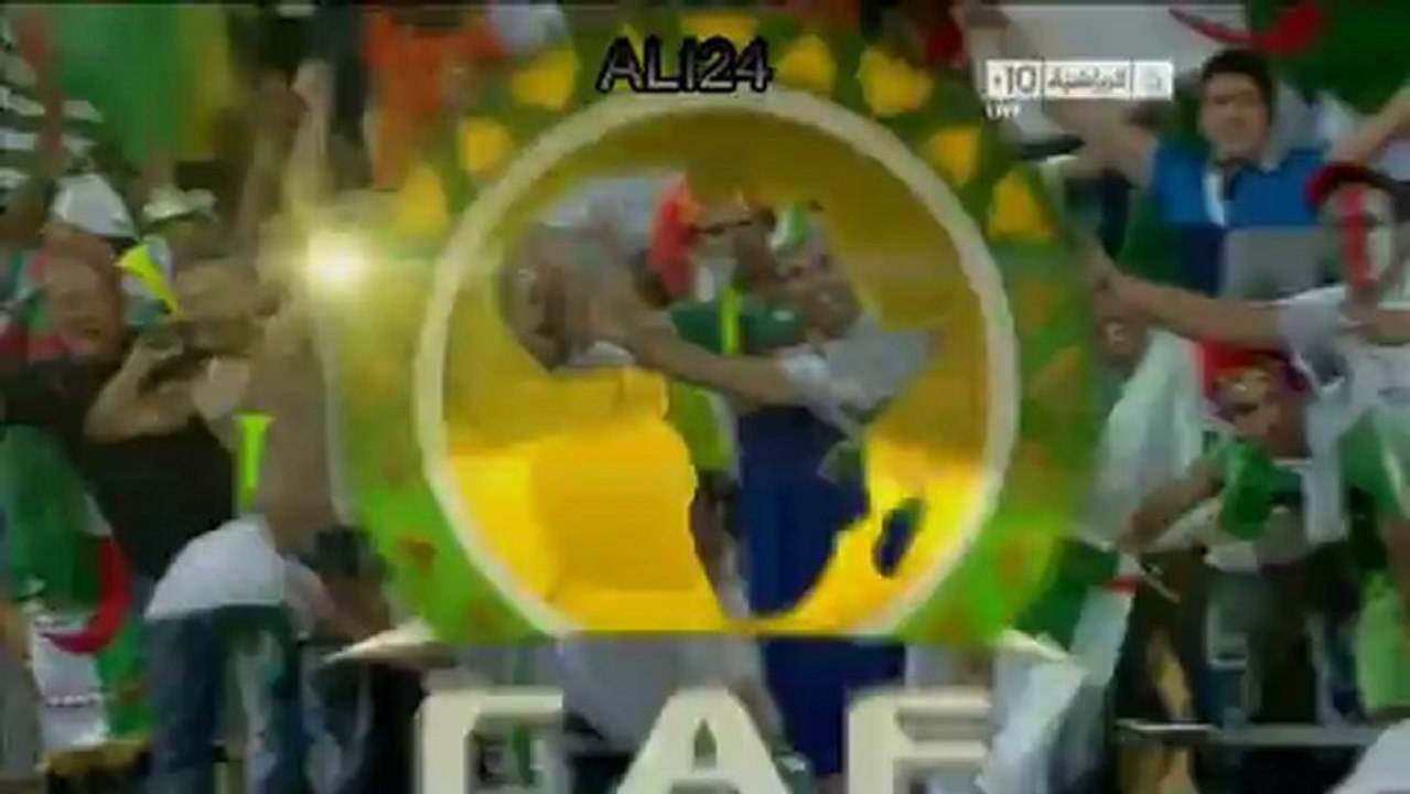 الدبابة عدلان قديورة يحطم المرمى