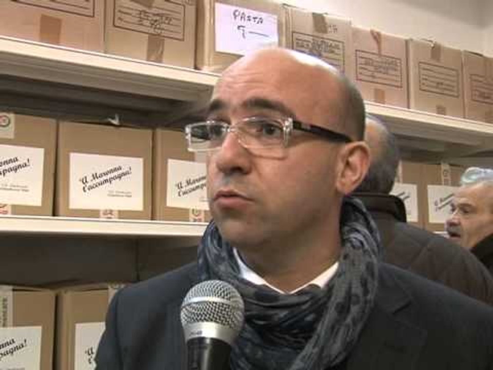 Napoli - Casa di Tonia, pacchi alimentari per 160 famiglie (26.01.13)