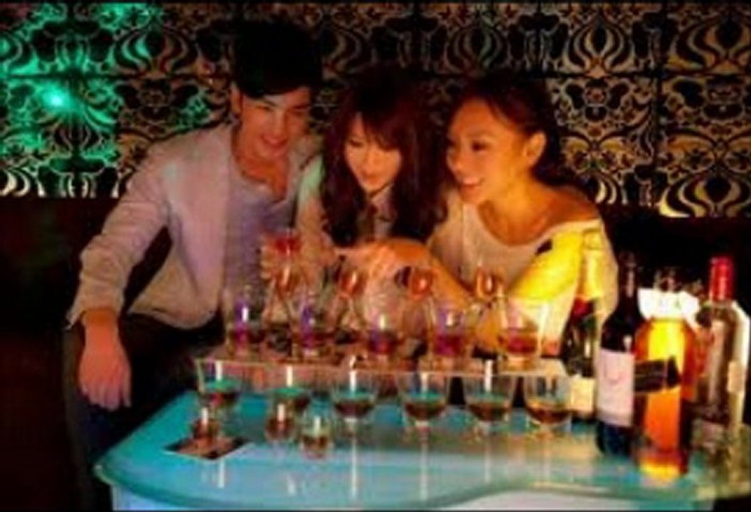 Lan Kwai Fong watch online www.hdmoviespool.com