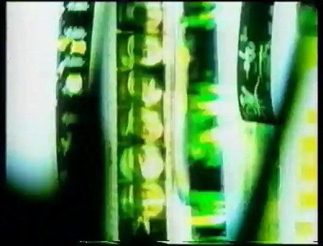 France 2 20 Avril 1999 2 Pubs,2 B.A.,Un livre,des livres,Bouche a oreille, place de la république