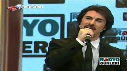 Dön Beri Dön Beri de Yüzünü Göreyim (Oktay Ertuğrul)