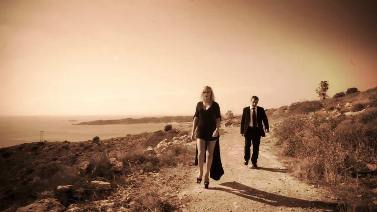 Θέμης Αδαμαντίδης & Ελενα Μπάση Βρέχει Πάλι Μοναξιά 2013 Official Music Video Clip