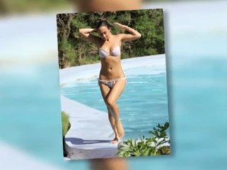 Скачать видео: Myleene Klass Flaunts Her Figure in a White Bikini