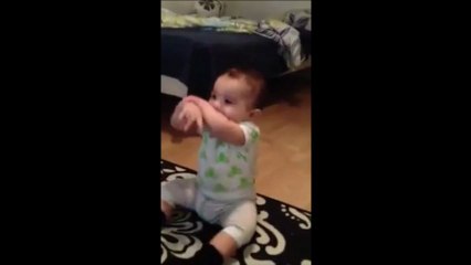 Âgé de 7 mois, ce bébé danse le Gangnam Style