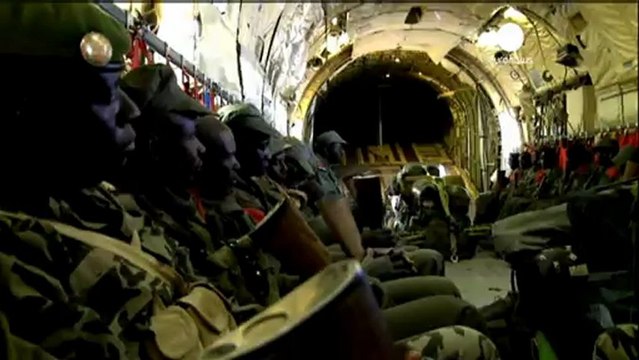 French and Malian troops seek to secure Timbuktu