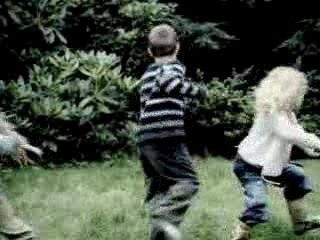 Régis Gonfle Un Ballon