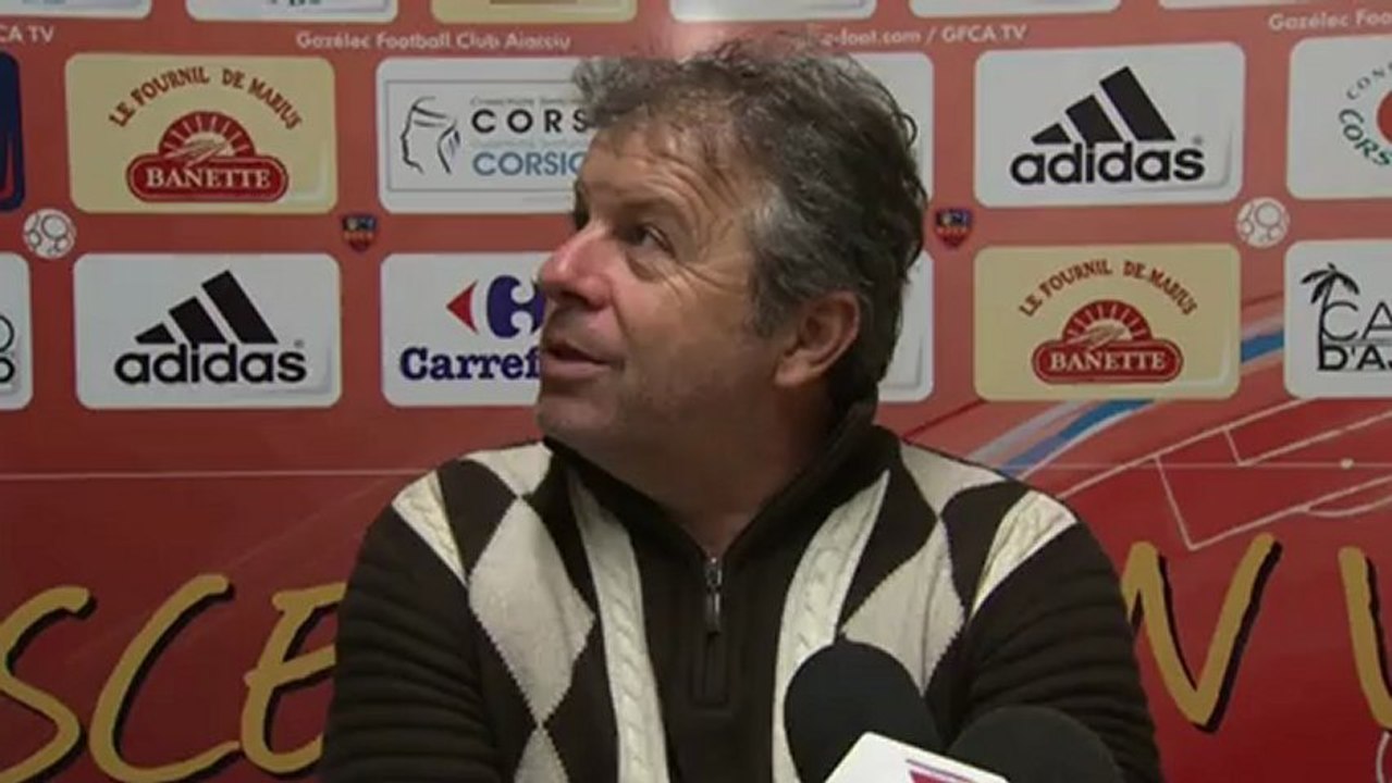 Conférence de presse GFC Ajaccio - Havre AC : Jean-Michel  CAVALLI (GFCA) - Erick MOMBAERTS (HAC) - saison 2012/2013