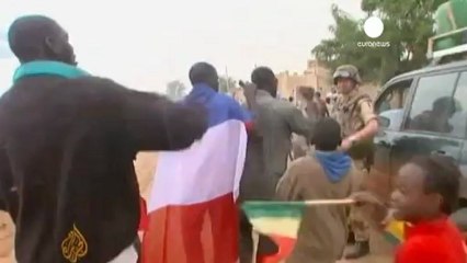 Euforia en las calles de Tombuctú tras la huida de las...