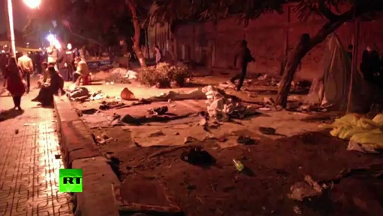 Cairo clashes video: Firebombs & teargas as Egypt marks 2 yrs of turmoil