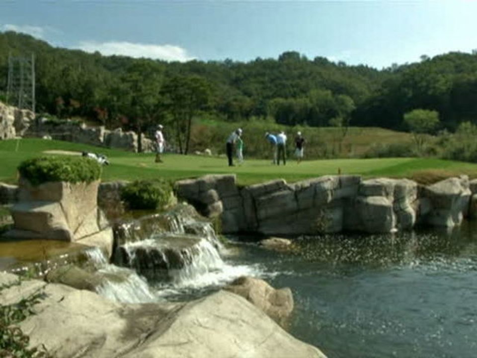 Golfplatz: Nine Bridges