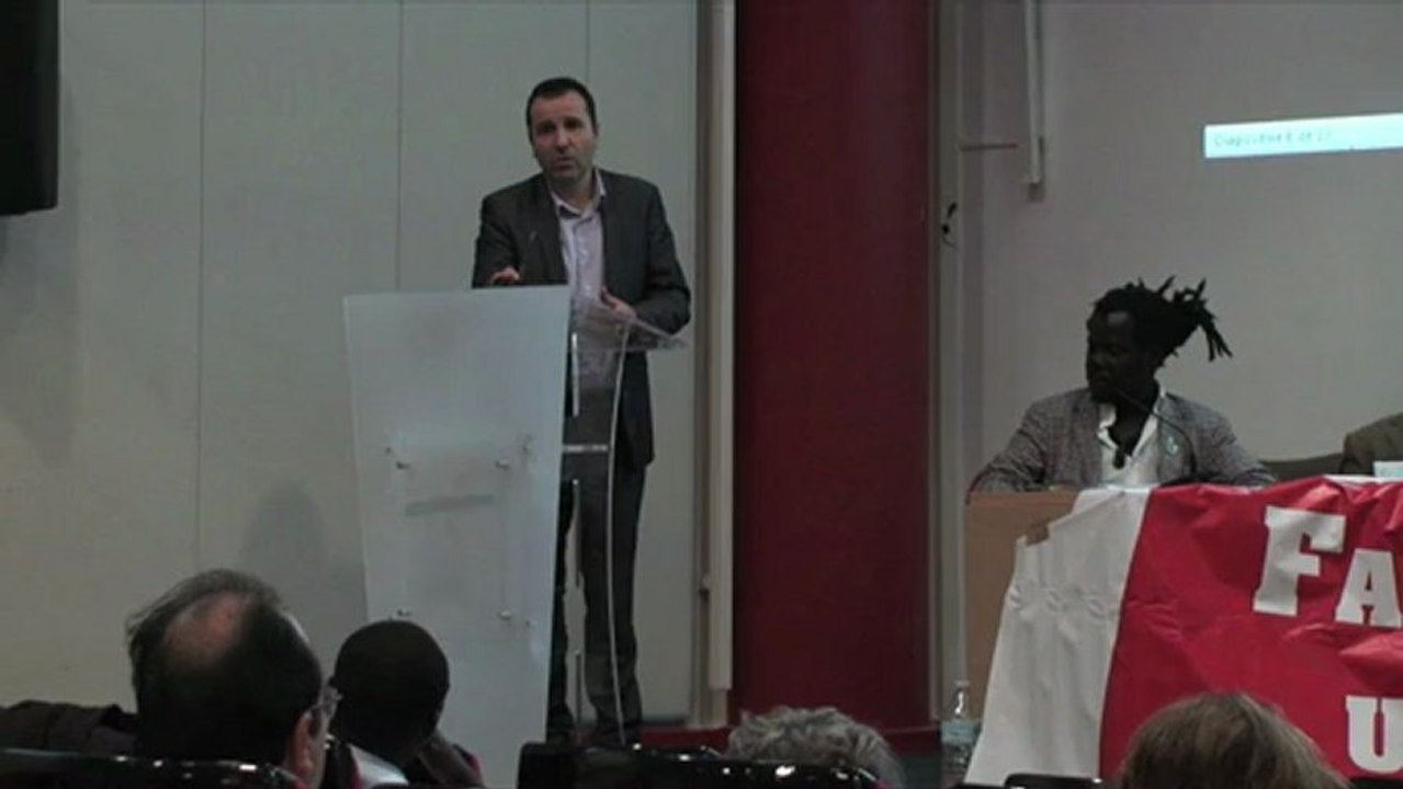 Samuel Thomas conclut la table-ronde Immigration