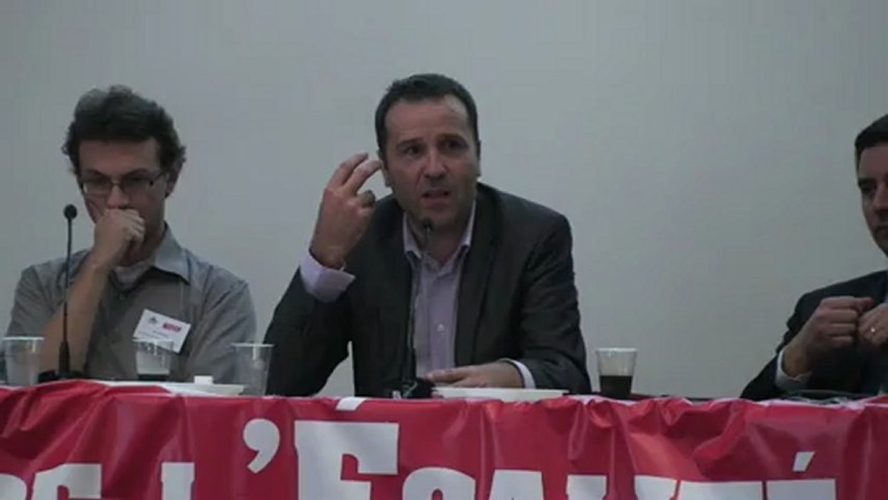 Samuel Thomas introduit la table-ronde logement