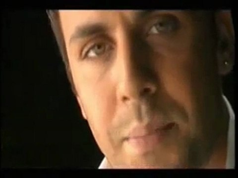 Γιώργος Γιαννιάς - Αγάπησέ με