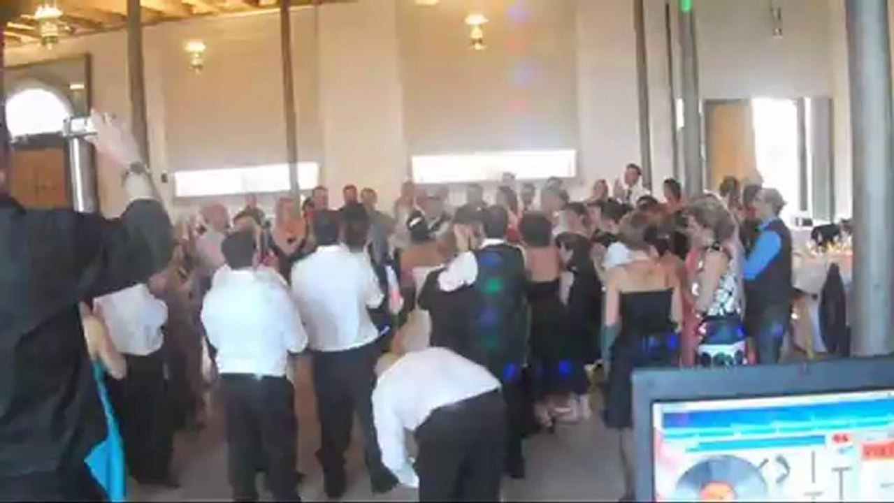 Suche ITALIENISCHE BAND für Hochzeit Geburtstag Familienfeste