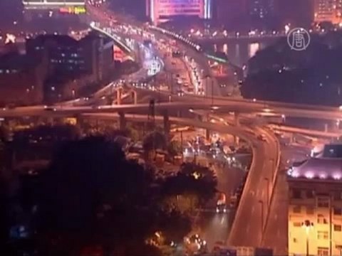 Целый жилой комплекс ушел под землю в Китае