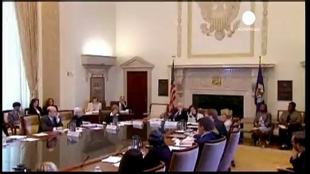 Fed focuses on bond buying risks