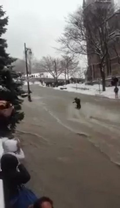 Etudiante emportée par les eaux