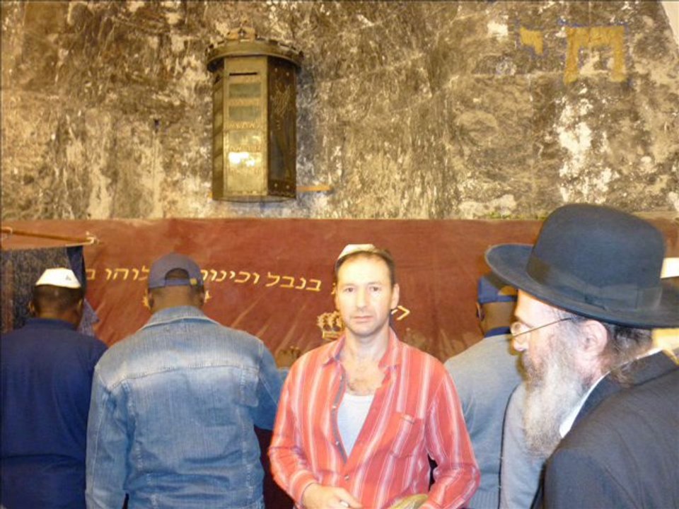 INRI,PAX;"Mais,il y a Jésus-Christ... Qui Est Là:Jean20-21;Psaumes"(S.Cali)