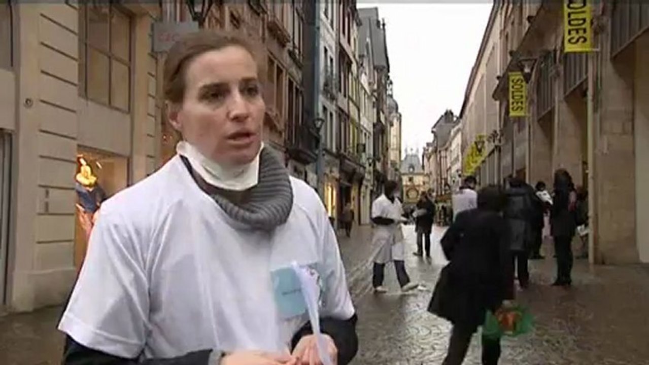 Rouen : collectif d'infirmiers "ni bonnes, ni nonnes, ni pigeonnes"