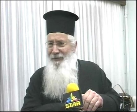 Ας κόψουν τους μισθούς των μητροπολιτών και να αφήσουν ήσυχους τους ιερείς