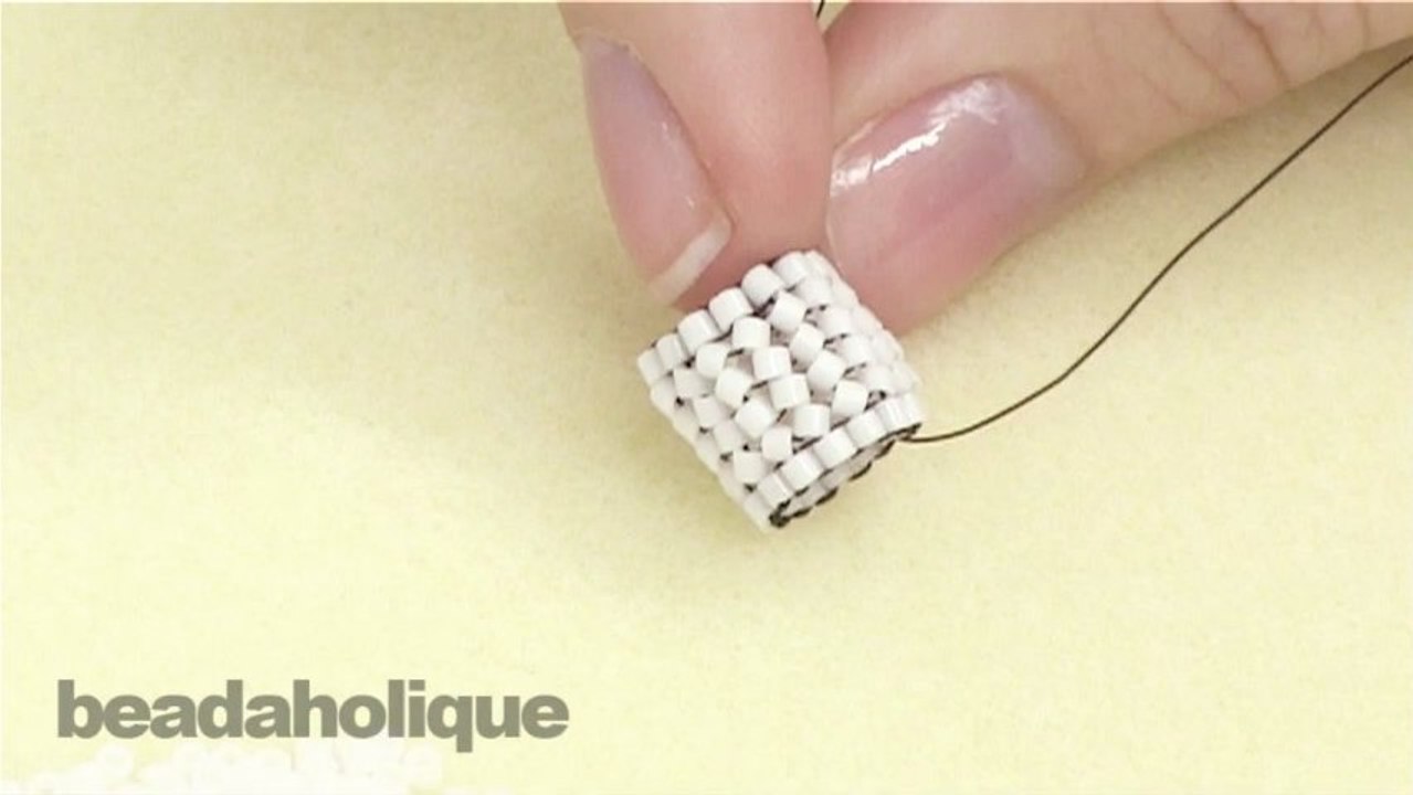 How to Do Tubular Herringbone Bead Weaving