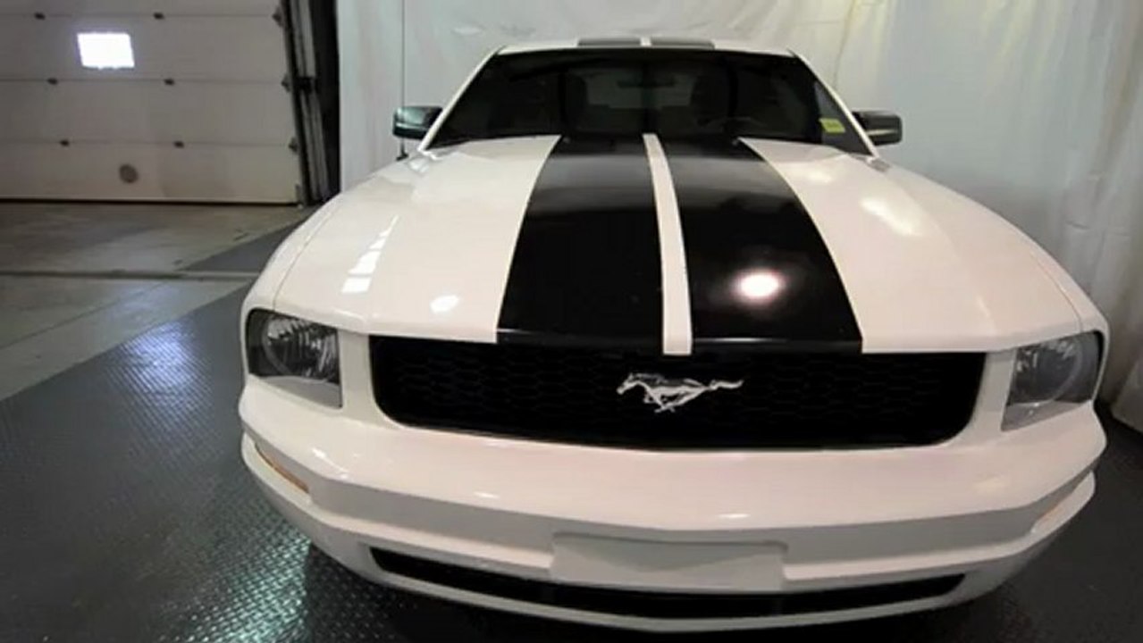 Used Sports Car 2009 Ford Mustang at Honda West Calgary