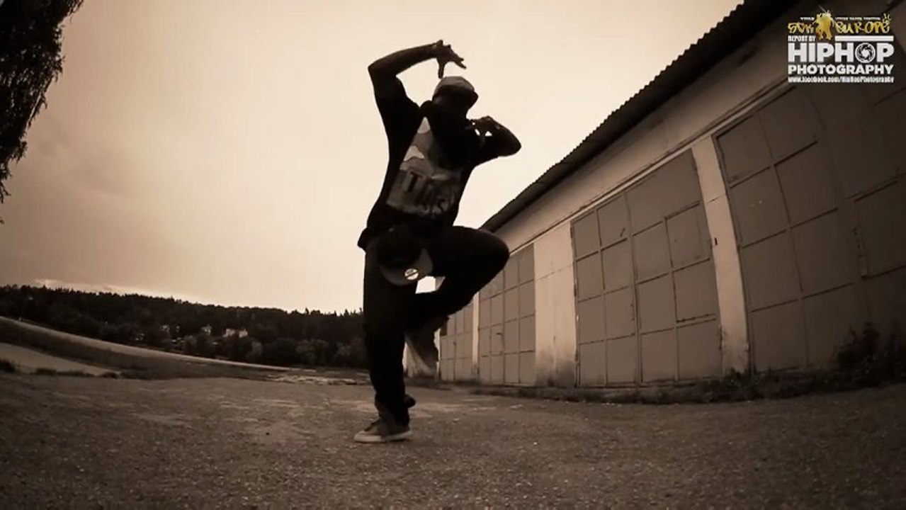 TIGHT EYEZ Krumping on BEETHOVEN 5th Symphony