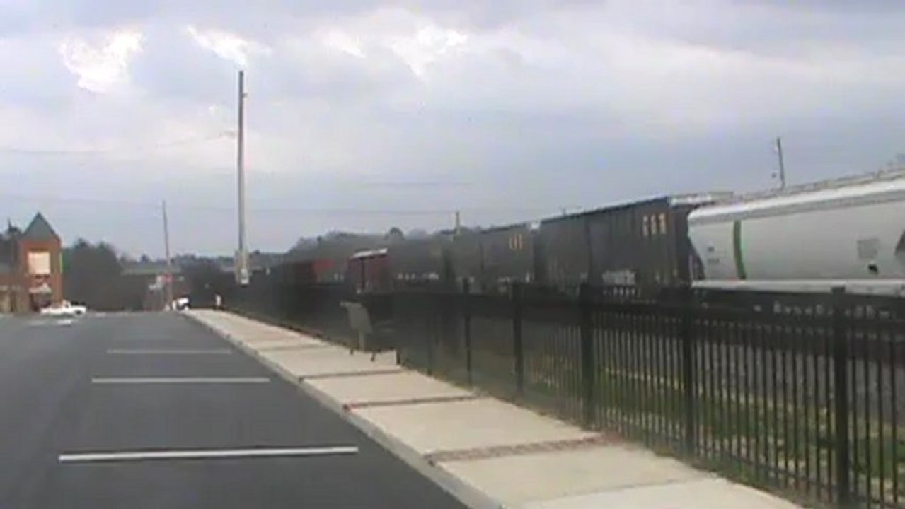 Norfolk Southern mixed freight southeast through Austell Ga.