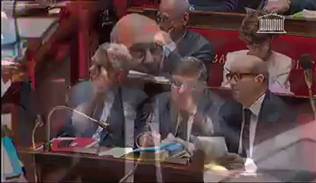 Michel Sapin, ministre du travail répond à Patrice Carvalho, député de l'Oise