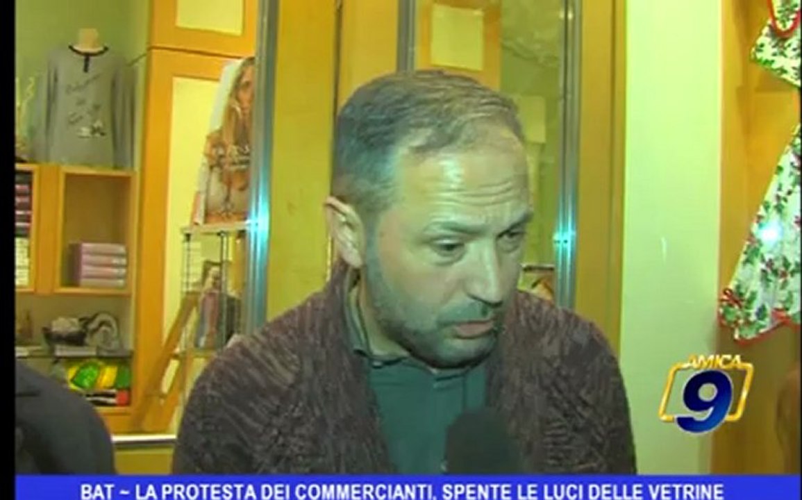 BAT | La protesta dei commercianti, spente le luci delle vetrine